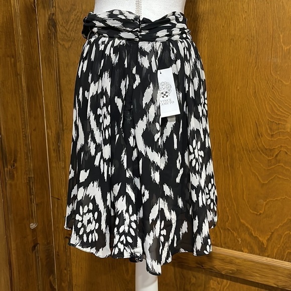 Vince Camuto Black and White Tribal Luxe Flowy Mini Skirt - NWT - Picture 3 of 8